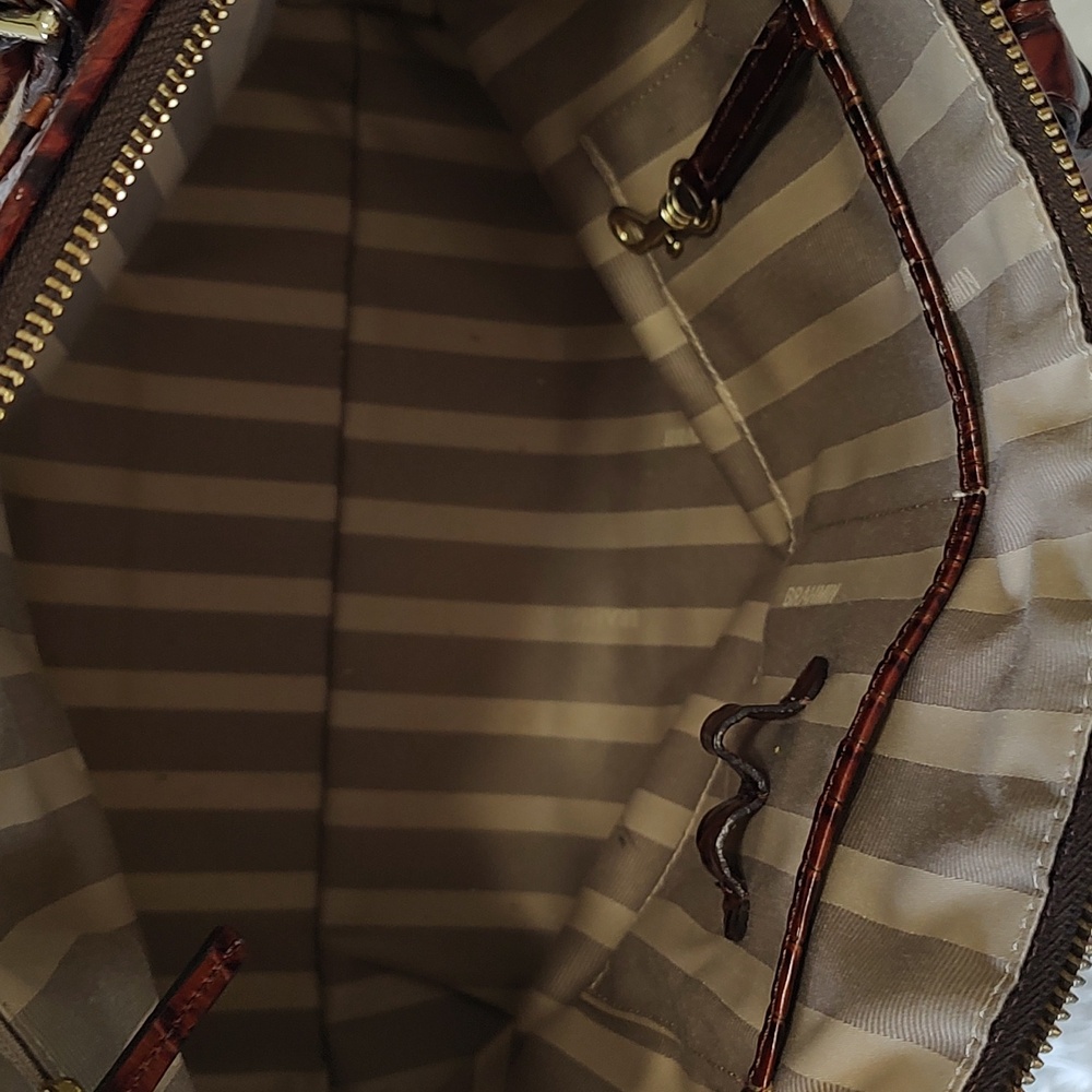 EUC Brahmin Bag - Picture 4 of 9